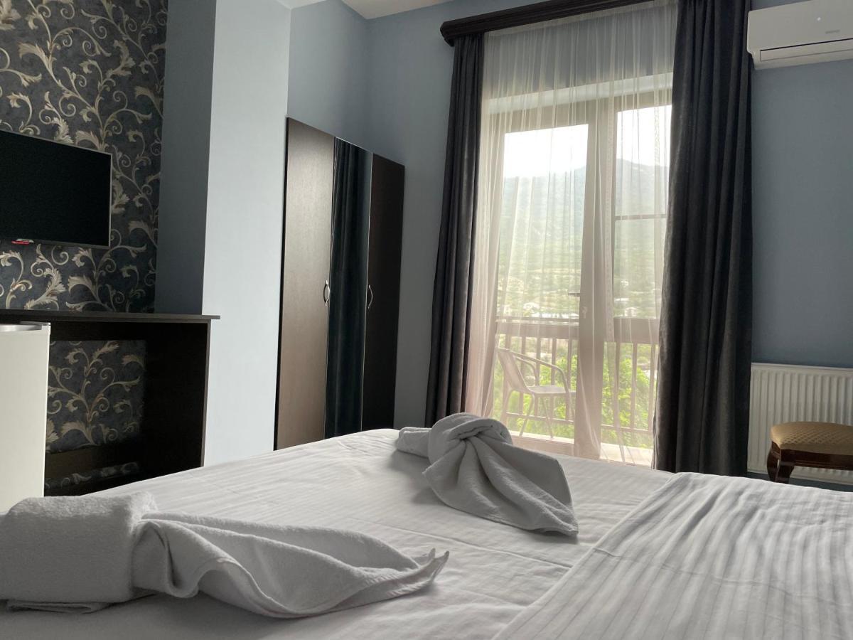 Kamar Hotel Ijevan Dış mekan fotoğraf