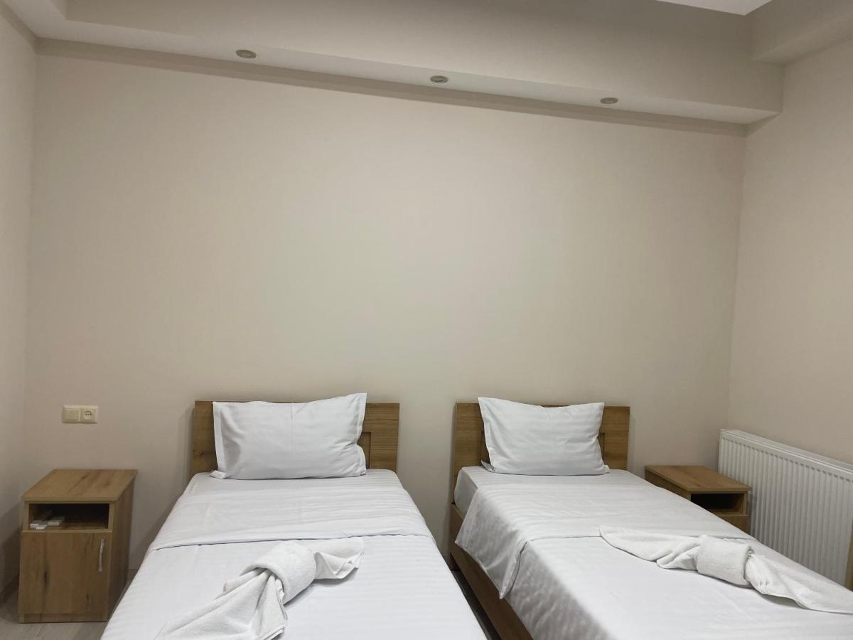 Kamar Hotel Ijevan Dış mekan fotoğraf