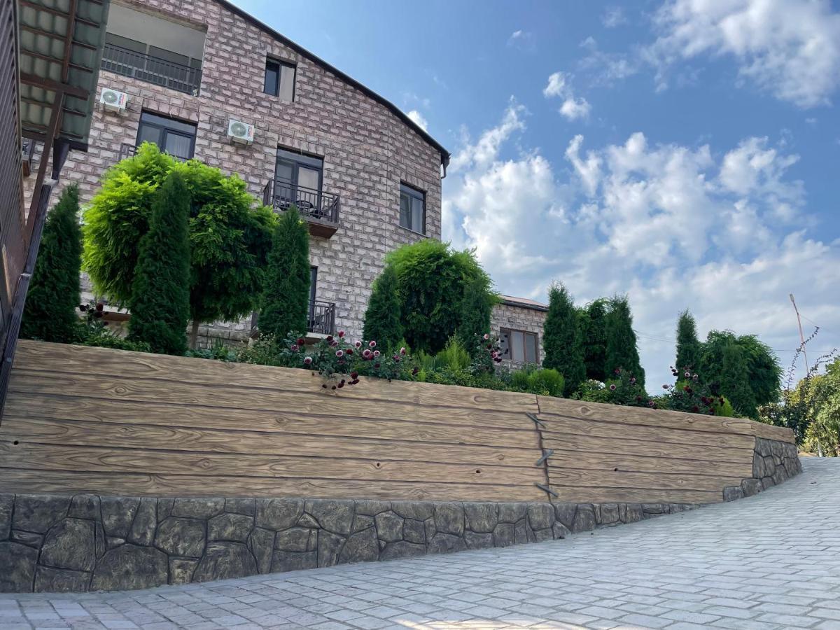Kamar Hotel Ijevan Dış mekan fotoğraf