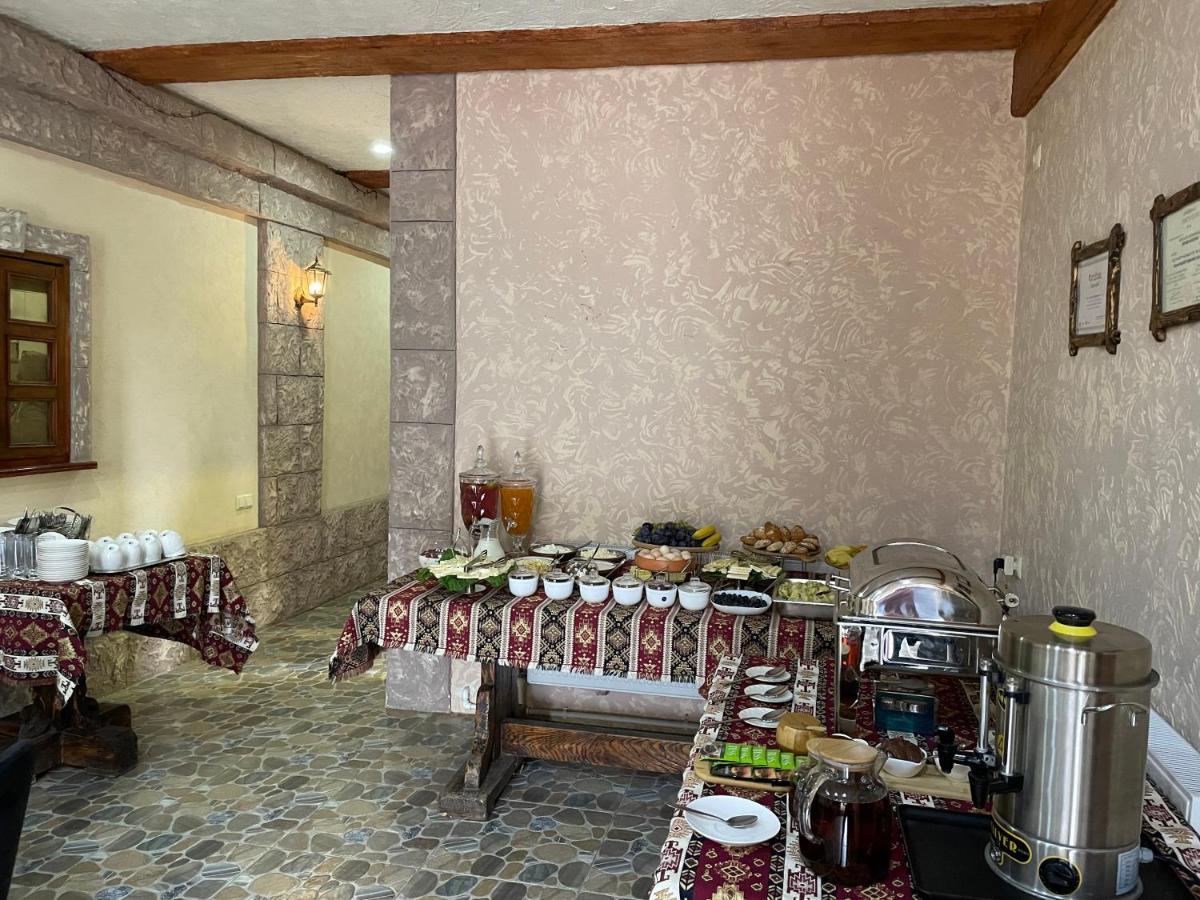 Kamar Hotel Ijevan Dış mekan fotoğraf